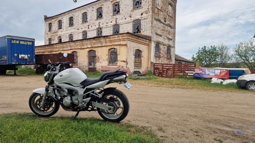 Yamaha FZ6N Fazer functionala