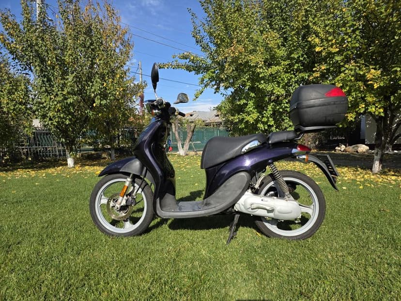Vand scuter YAMAHA,1000 euro