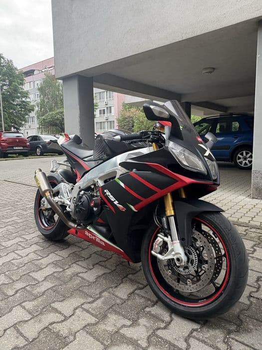 Aprilia RSV4 2014