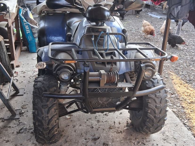 Vând/schimb atv linhai 300 cu cross
