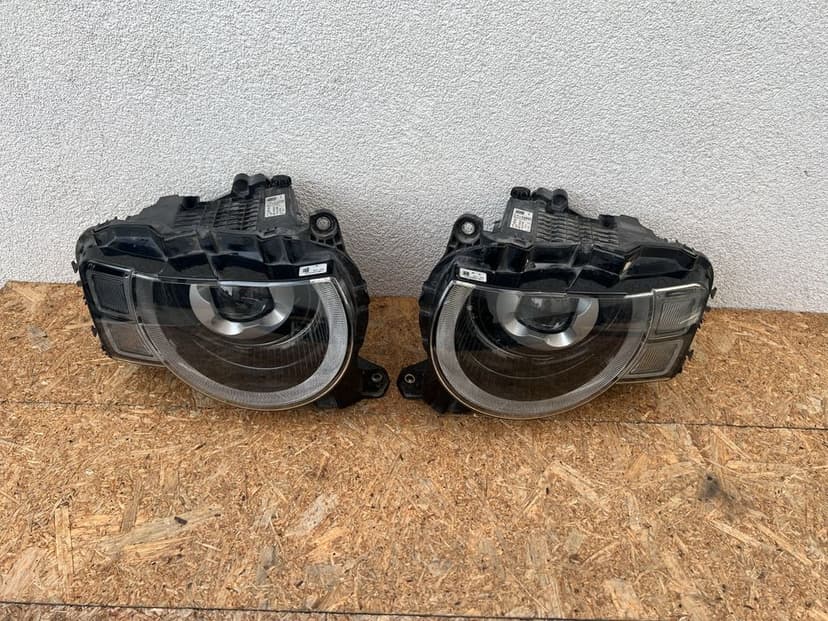 SET Far stanga dreapta Land Rover Defender Full LED complete Originale
