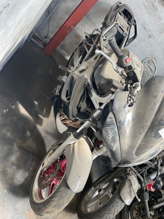 Dezmembrez Yamaha Fz6 fazer model 2004-2006