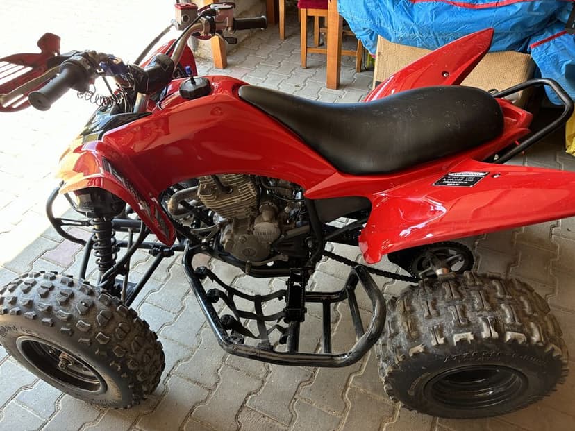 Atv Yamaha Raptor 250 cc de vanzare sau la Schimb  Pret 3000 Euro