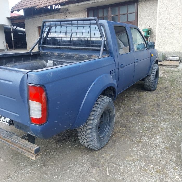 Nissan navara d21