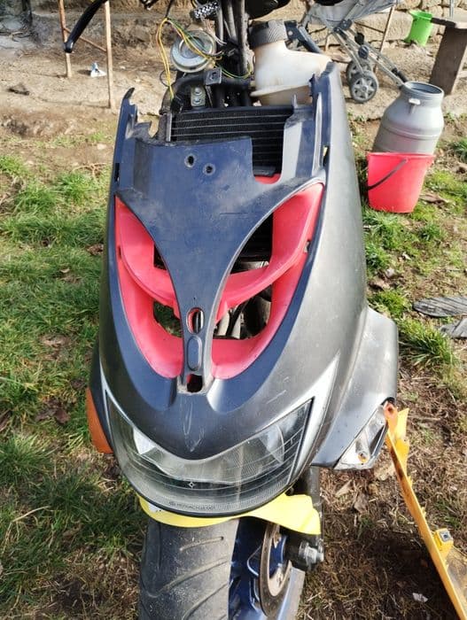 Vând/dezmembrez scuter aprilia