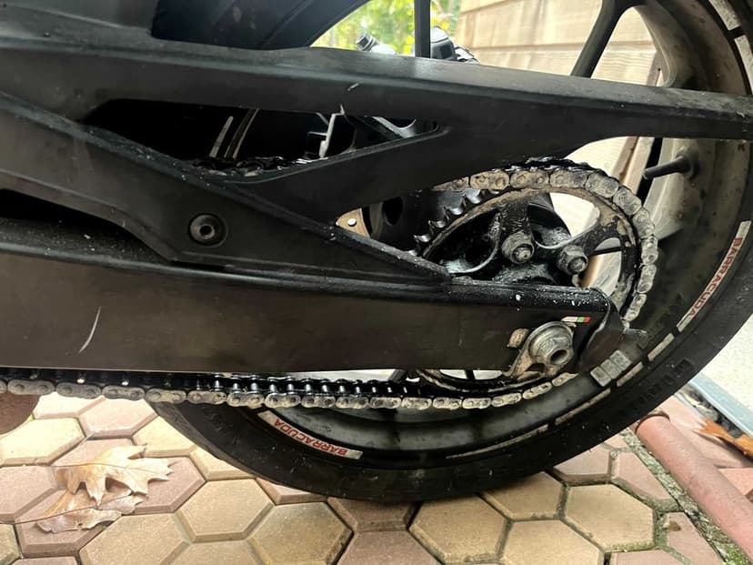 Motocicleta Honda CB125R(A1)