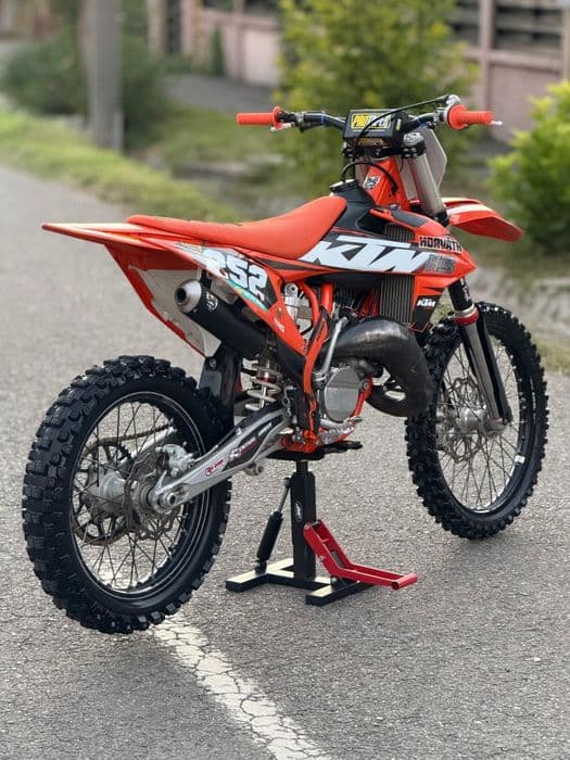 Vând KTM 125 SX 2 timpi Power valve/2022/TUNING/4350€neg!