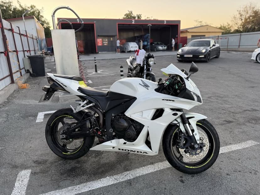 HONDA CBR600rr 2008