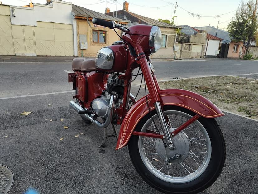 Vând jawa 250 1960