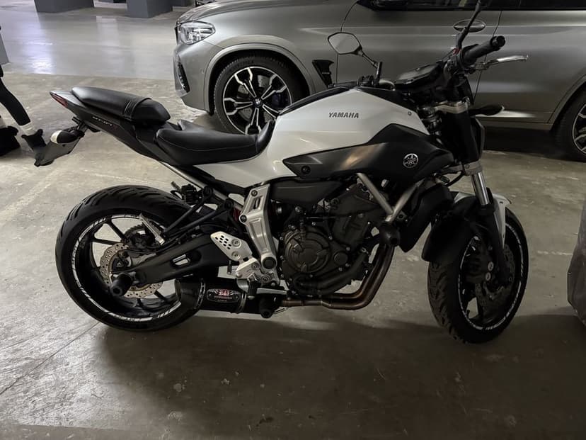 YAMAHA MT07 2015 (limitata A2)