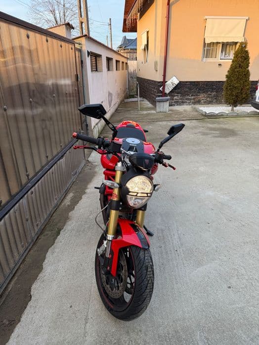 Ducati monster 696/An 2011 noiembrie/Km:29100/Adusa recent