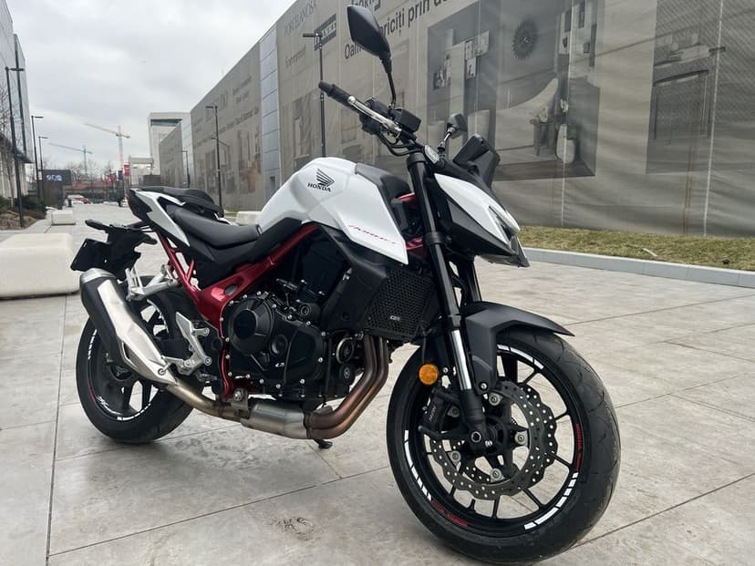 Honda CB 750 Hornet 2025 Full Led TCS ABS 765 km