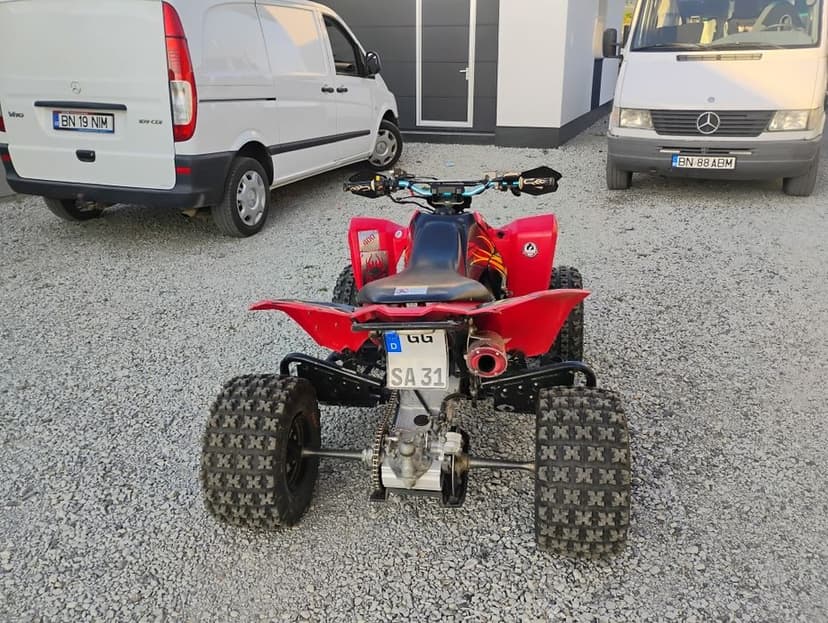 Suzuki ltz 400 k9 2010