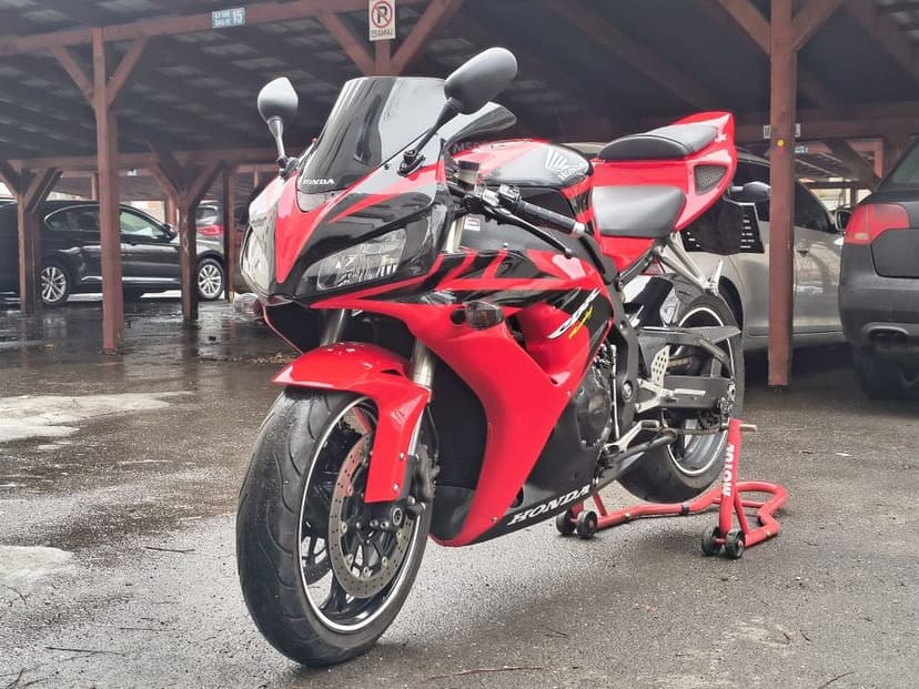 Honda CBR 1000 rr SC57 Fireblade impecabil