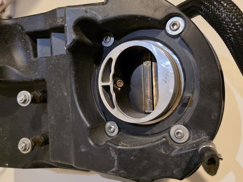 Airbox Carcasa Filtru Aer Cu Rampa De Injectie Si Senzori Completa