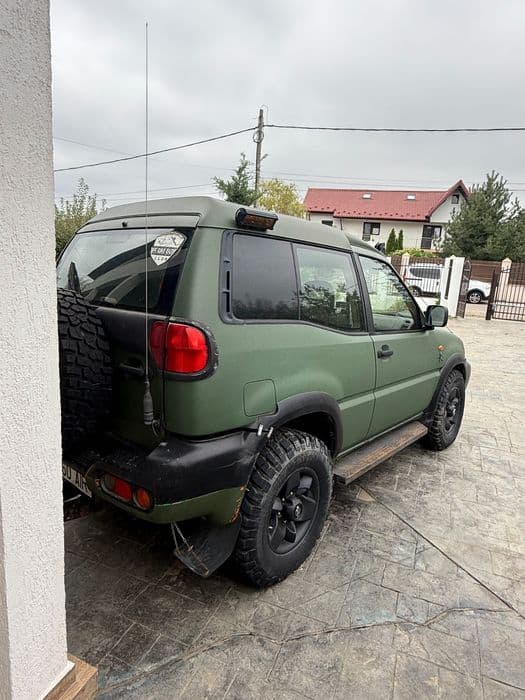 Nissan Terrano autoutilitară