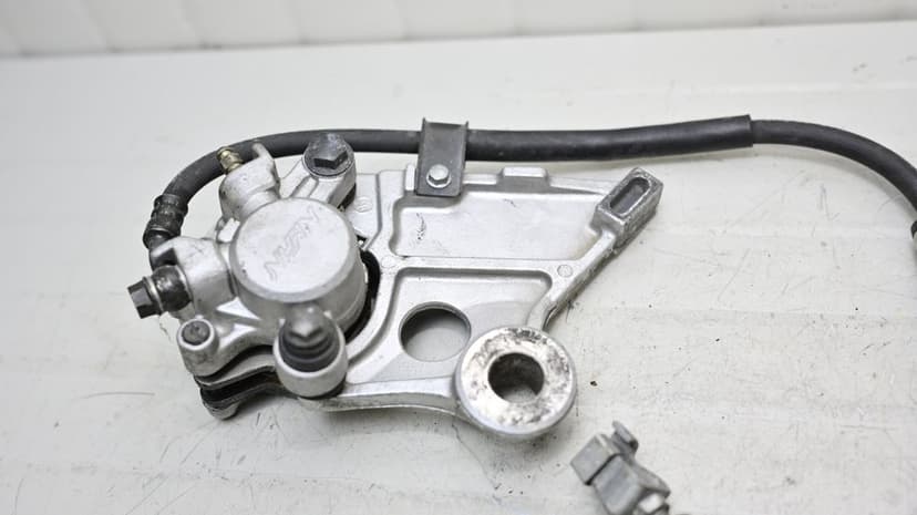 Etrier Frana Spate Cu Pompa Frana Honda CBR900RR / 919RR 1996 - 1999
