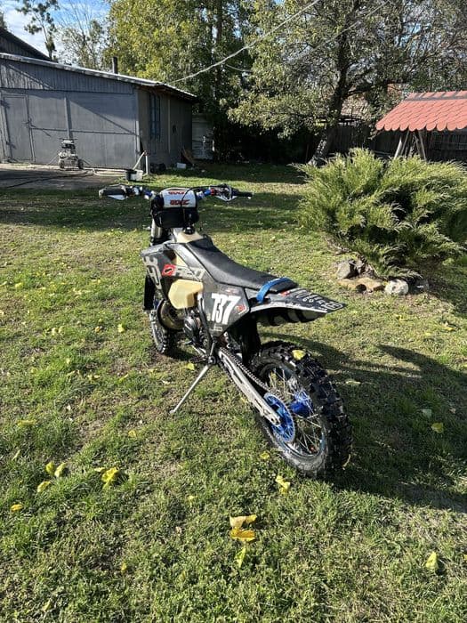 Husqvarna tx 300 2t enduro ( nu ktm )