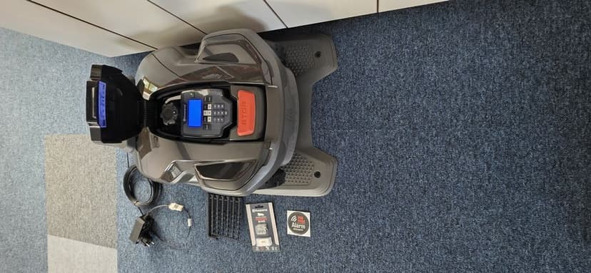 Robot tuns iarba Husqvarna 315 Mark II nou