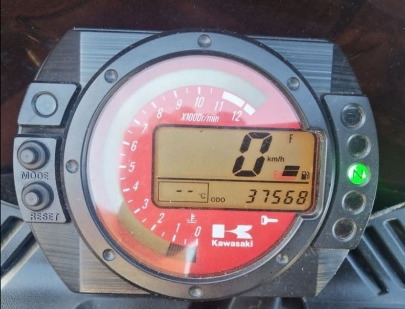 Kawasaki Z 1000 inmatr Ro.