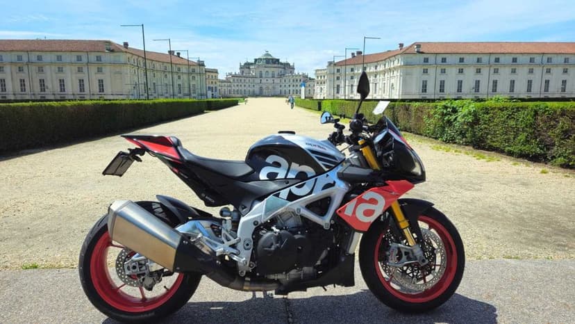 Aprilia Tuono 1100 Factory