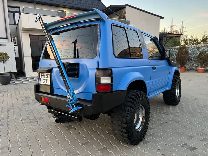 Mitsubishi Pajero 3.0 Benzină mk2 4X4