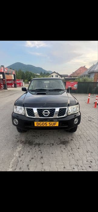 Nissan Patrol y61 / y60 pentru piese