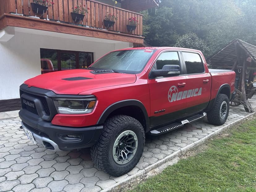 Dodge Ram Rebel 1500  5.7 Hemi