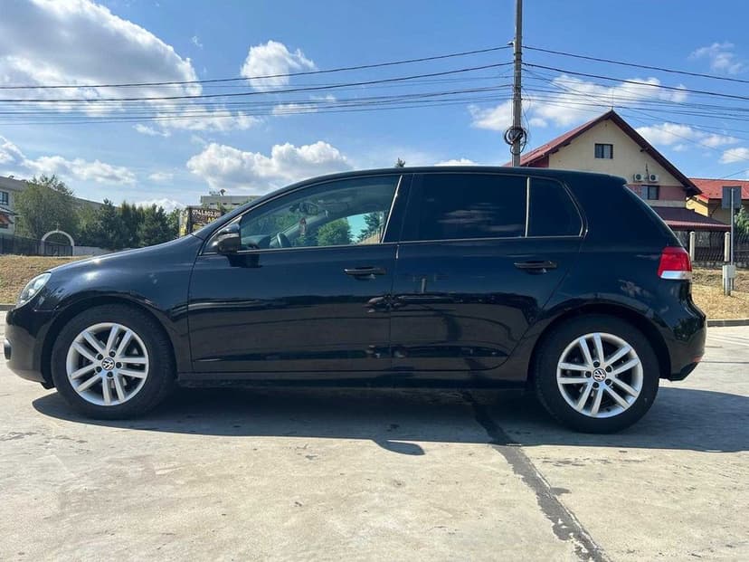 VW Golf 6 BlueMotion – 1.6 TDI 105 CP (77 kW)