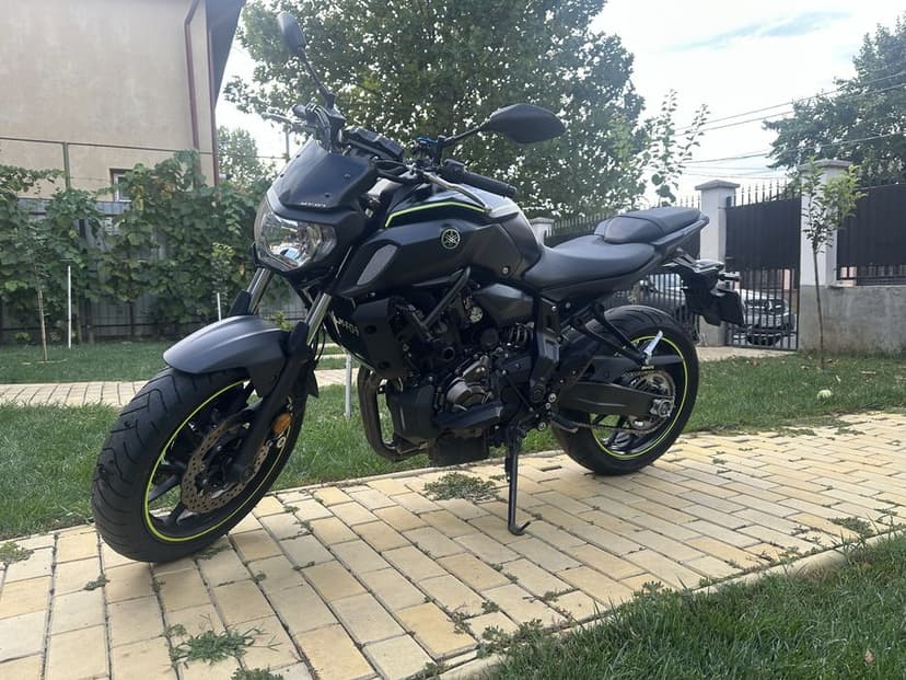 Yamaha MT-07 2020 • 16.500 km • Evac MIVV GP PRO • accesorii originale