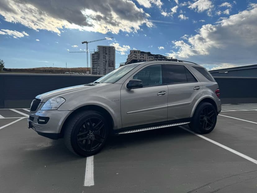 Mercedes Benz ML W164 4.0 V8 Autoutilitara