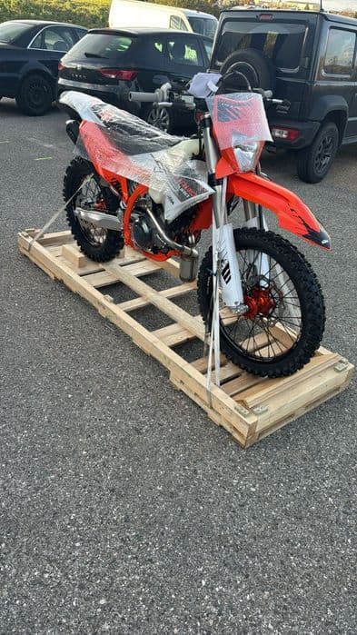 KTM 300 TBI 2026 Husqvarna 300 PRO 2026 GasGas EC 300 2026