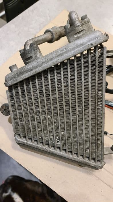 Ghidon stanga Suzuki GSXR 1000 2009 2012 radiator  manete rabatabile