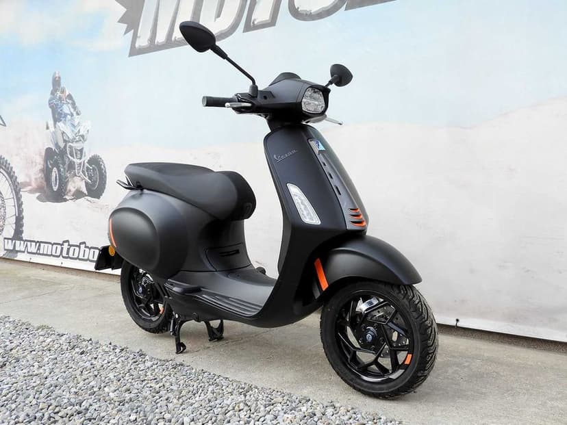 Scuter Vespa Sprint Elettrica 45 S 2025 | Rate | Leasing