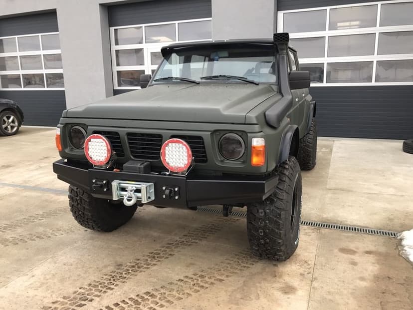 Bara fata Nissan Patrol Y60