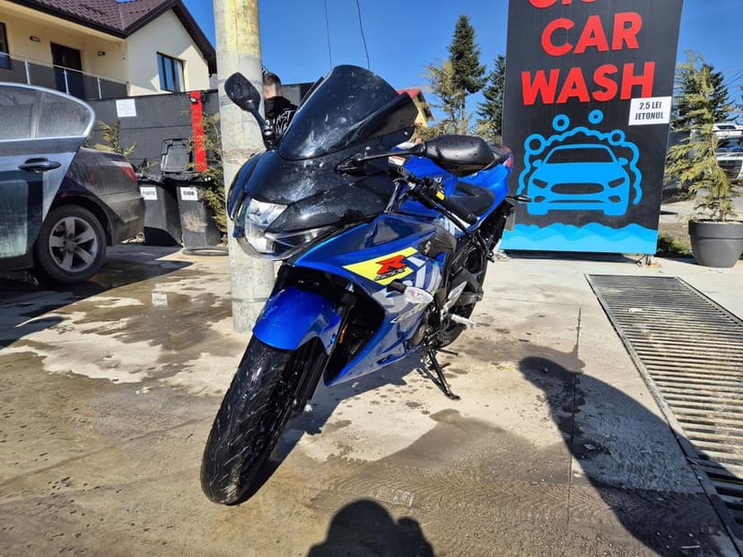 Suzuki gsxr 125/2023