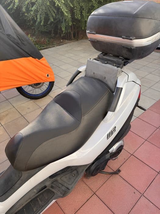 Piaggio Mp3 500 (cat B)