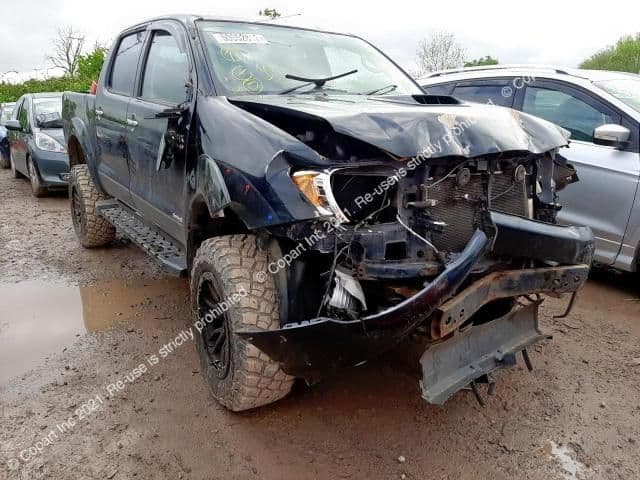 Dezmembrez Toyota Hilux 7 [2005 - 2008] Pickup 4-usi 3.0 TD MT (163 hp)