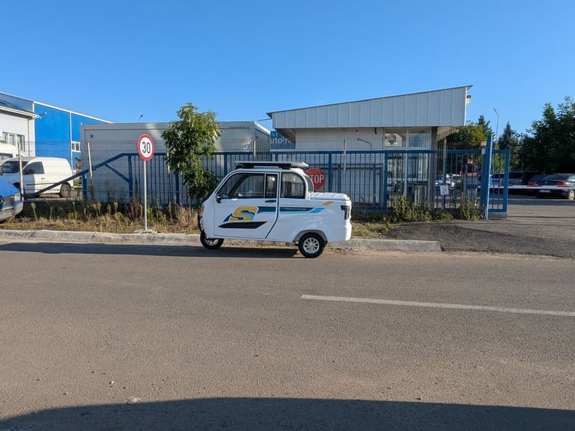 Triciclu SHYU fara permis Nou