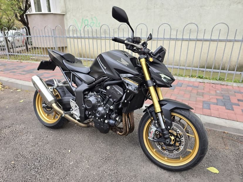 Honda CB1000 Hornet 2025