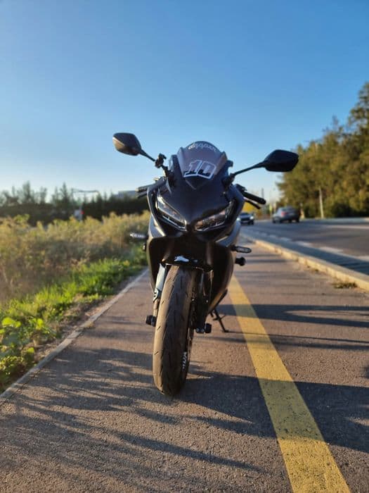 Honda CBR650R 2021