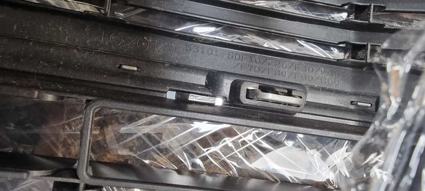 Grila radiator Toyota Land Cruiser Prado J150 Facelift 2018 - 2021