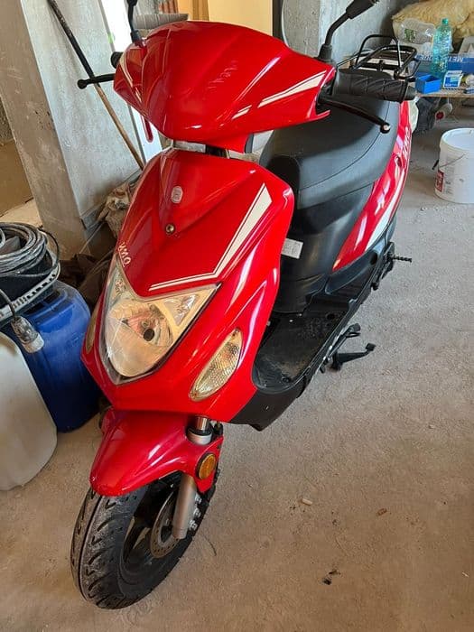 Vând Motoscuter UNO