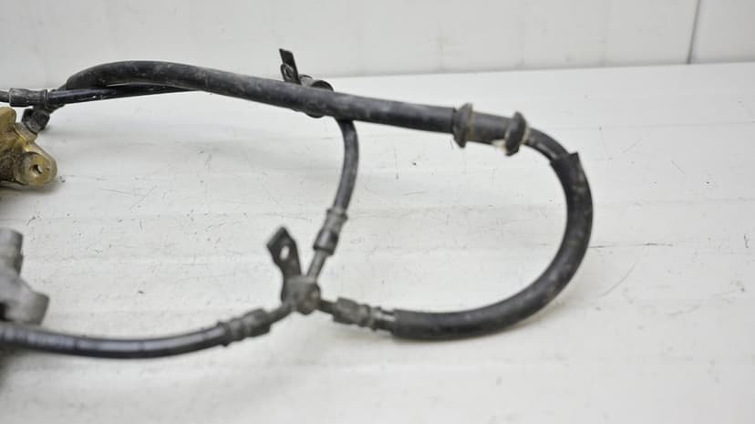 Etrier Frana Fata Stanga Dreapta Cu Furtune Honda CB 600 F Hornet