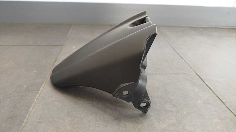 Chlapacz Błotnik tył Nadkole Suzuki GSX-R 1000 K7 K8. 2007-08 [920]