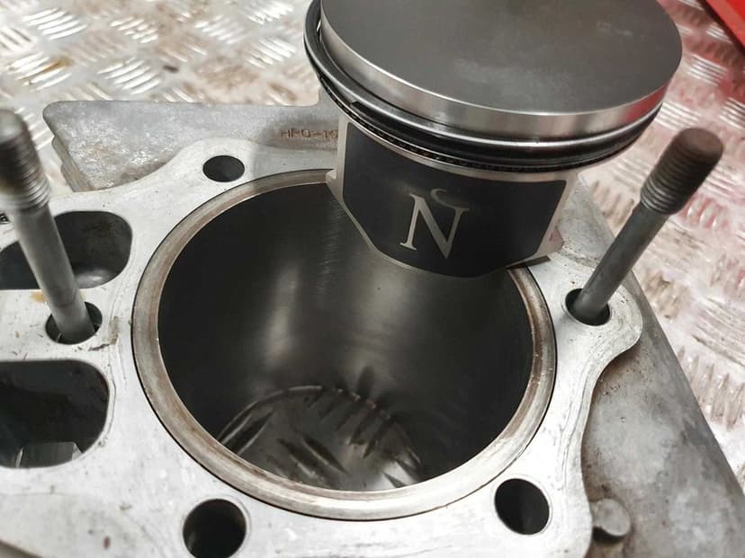 CYLINDER tłok KPL Honda TRX 500 Części Serwis Silnik Głowica Kartery