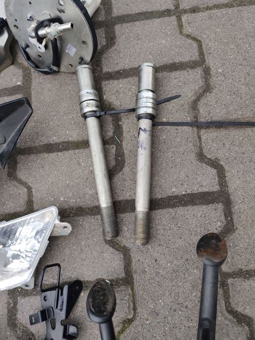 Kawasaki Ninja 650 Z650 Osłona  plastik owiewka set tłumik kolektor set zacisk ośka silnik pompa podnóżek dźwignia stopka
