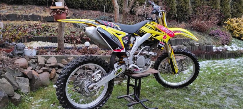 Suzuki RM Z 250  Mega zadbany nowe opony gotowy do jazdy 2009