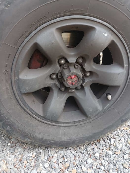 Felgi koła aluminiowe nissan patrol 16 z oponami