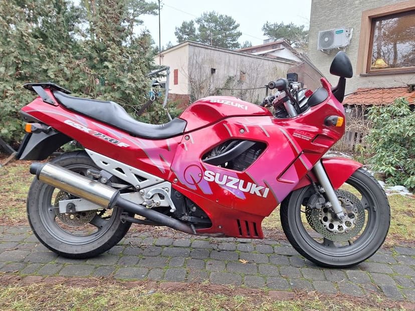 Suzuki GSX 750 F oryginalny bardzo ładny stan !